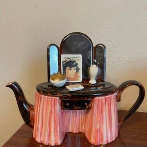 Vintage Tony Carter Teapot Silver Screen Leading Lady Vanity rare 1995